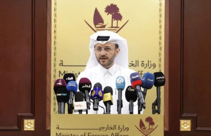 أخبار قطر | د. الأنصاري يوضح تفاصيل إطلاق صاروخ إيراني على مجمع سكني في قطر واعتراضه | عيون الجزيرة قطر