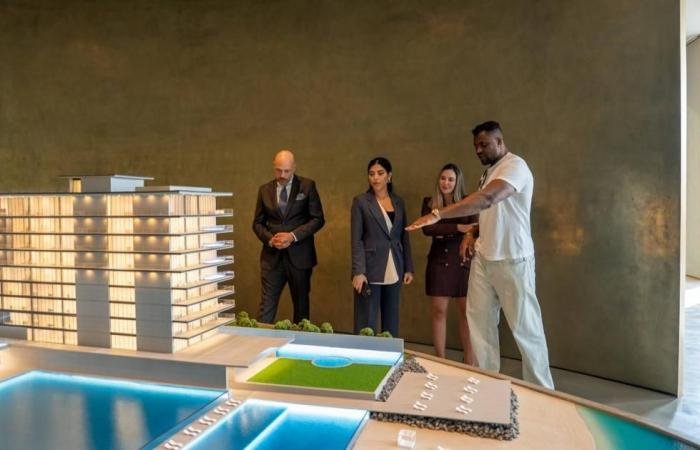 الملاكم الكاميروني فرانسيس نغانو يشتري شقة من «أرادَ» بـ92 مليون درهم