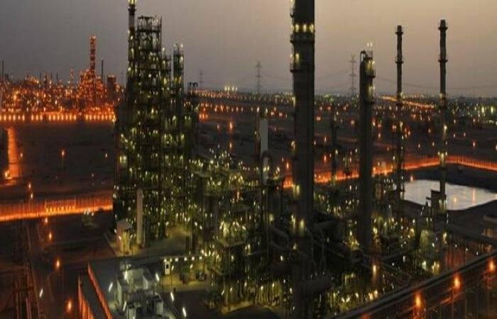 خسائر "اللجين" تقفز 1545% في 2025