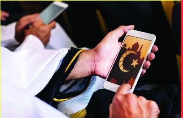 أخبار سلطنة عمان | رمضان في الفضاء الرقمي .. بين تعزيز الروحانية وتغييب المظاهر الإجتماعية ! | عيون الجزيرة الاخبارية عمان