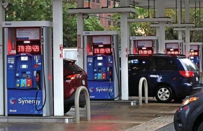 حرب إيران تكلف الأمريكيين 300 مليون دولار إضافية على البنزين