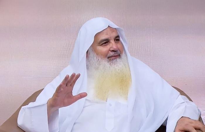 أخبار قطر | للمقيم في قطر.. هل يجوز إخراج زكاة الفطر في بلده الأصلي؟.. الشيخ موافي عزب يُجيب | عيون الجزيرة قطر