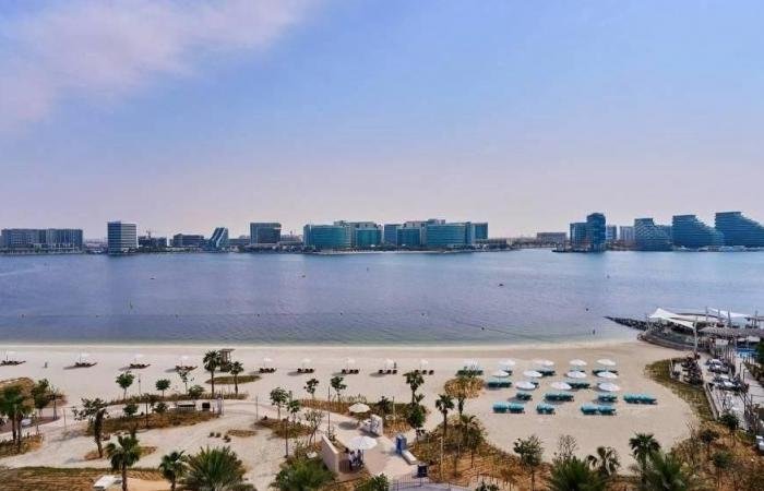 الامارات الان | بلدية دبي تخصص خمسة شواطئ حصراً للعائلات خلال العيد | عيون الجزيرة الامارات