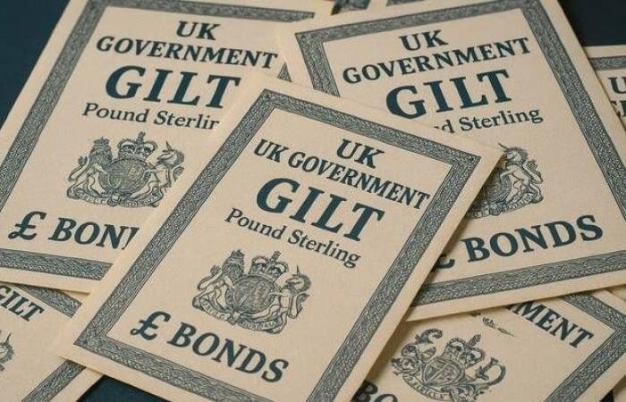 ارتفاع عائدات السندات البريطانية عقب تثبيت البنك المركزي أسعار الفائدة