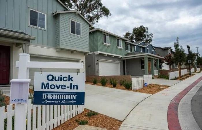 بسبب الحرب.. سوق الإسكان الأمريكي يسجل أدنى مستوياته منذ 2022