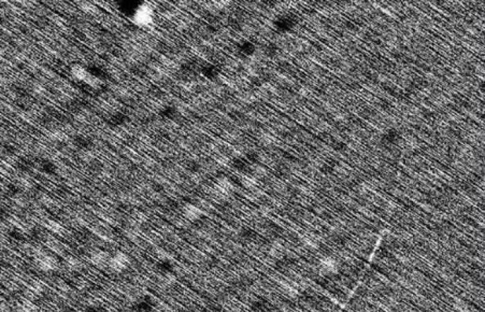 الامارات الان | أبوظبي.. أول صورة في العالم الإسلامي لهلال شوال بعد غروب الشمس | عيون الجزيرة الامارات