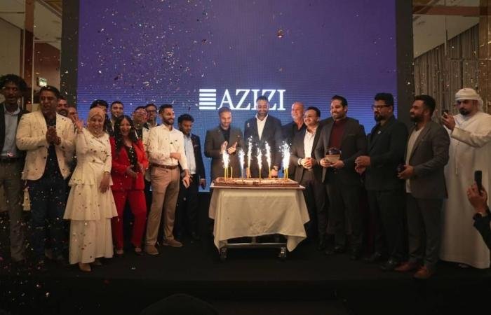 الامارات الان | «عزيزي» تختتم برنامجها الرمضاني بتوزيع 34 ألف وجبة | عيون الجزيرة الامارات