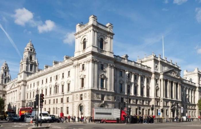 عوائد السندات البريطانية عند أعلى مستوى منذ 2008