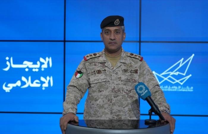 أخبار الكويت | «الدفاع»: : رصد 18 مسيرة معادية خلال الساعات الـ24 الماضية | عيون الجزيرة الكويت