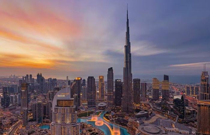 «بلومبيرغ»: كيف أصبحت دبي امتداداً للحياة البريطانية؟