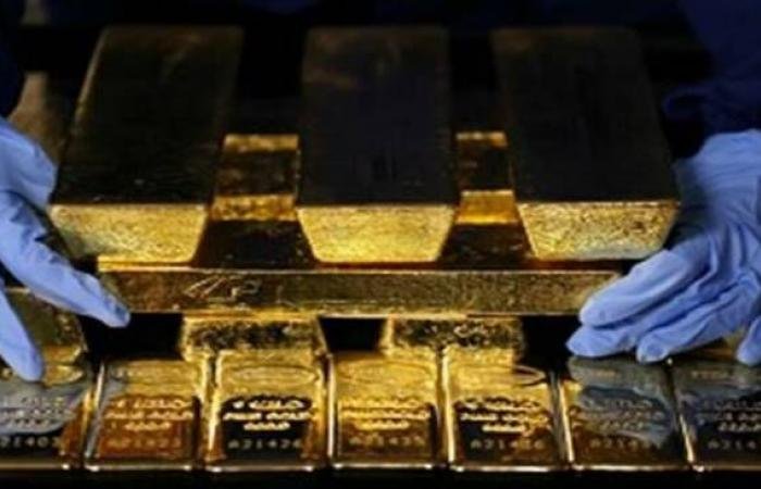الذهب يسجل أسوأ أداء منذ 15 عاما منذ أكتوبر 2008