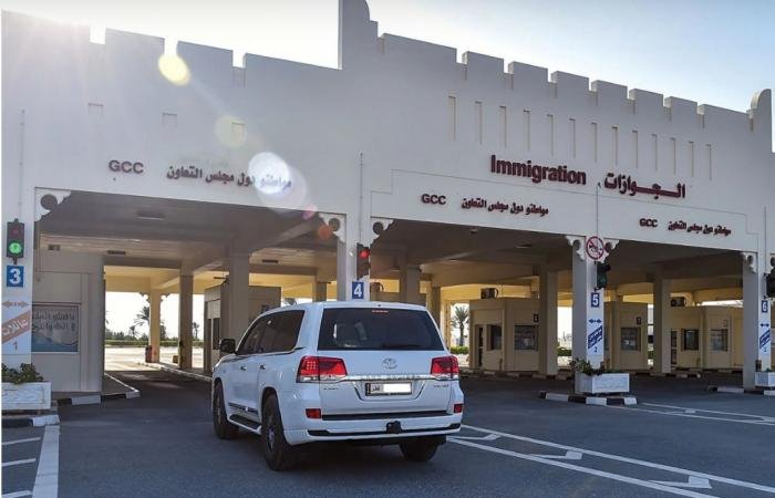 أخبار قطر | الداخلية: زيادة حركة المسافرين بمنفذ أبو سمرة خلال العيد وخطط لتسهيل إجراءات الشحن التجاري | عيون الجزيرة قطر