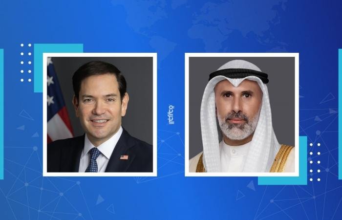 أخبار الكويت | وزير الخارجية يبحث هاتفياً ونظيره الأميركي التصعيد العسكري جراء العدوان الإيراني الآثم | عيون الجزيرة الكويت