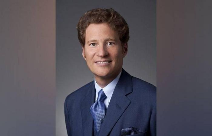 توماس كابلان.. مستثمر في جمع الأعمال الفنية ورعاية التراث