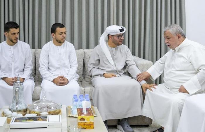 الامارات الان | نقل تعازي محمد بن زايد.. أحمد المزروعي يزور عائلة آلاء مشتهى ضحية الاعتداءات الإيرانية | عيون الجزيرة الامارات