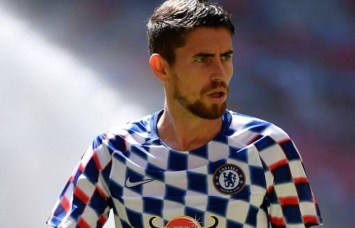 الرياضة الان | جورجينيو يهاجم مطربة تسببت ببكاء ابنة زوجته | عيون الجزيرة الرياضي