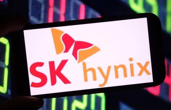 «إس كيه هاينكس» تخطط لجمع 10 مليارات دولار في سباق الذكاء الاصطناعي