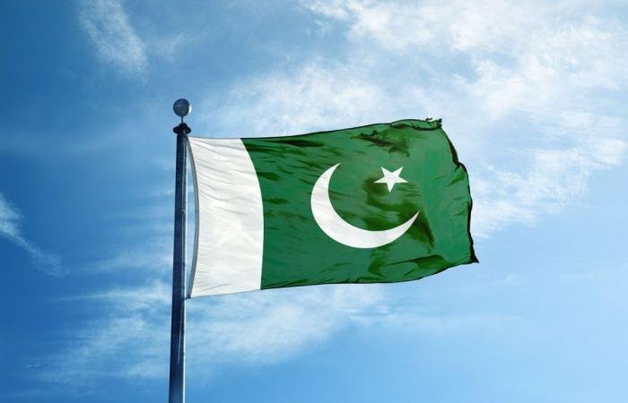 «فاينانشال تايمز»: باكستان وسيط رئيسي في حل أزمة ترامب مع إيران | عيون الجزيرة