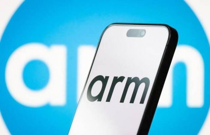 ARM يرتفع 13% مع الكشف عن شريحتها الجديدة