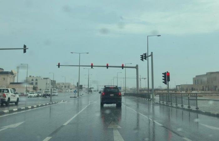 أخبار قطر | الداخلية تهيب بقائدي المركبات توخي الحيطة والحذر بسبب الظروف الجوية | عيون الجزيرة قطر