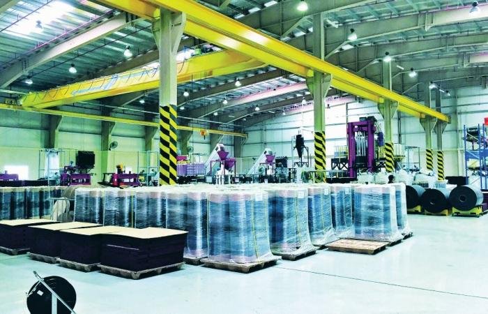 تداول واقتصاد | ملاك مصانع وخبراء لـ "الشرق": عودة القطاعات لنشاطها والتسهيلات الحكومية تدعم الاقتصاد | عيون الجزيرة مال واقتصاد