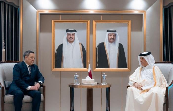 أخبار قطر | وزير الدولة للشؤون الخارجية يتسلم نسخة من أوراق اعتماد سفير قيرغيزيا | عيون الجزيرة قطر