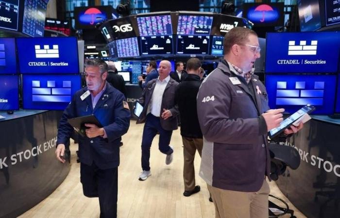 وول ستريت تهبط مجدداً.. وأسواق أوروبا والسعودية والإمارات تصعد