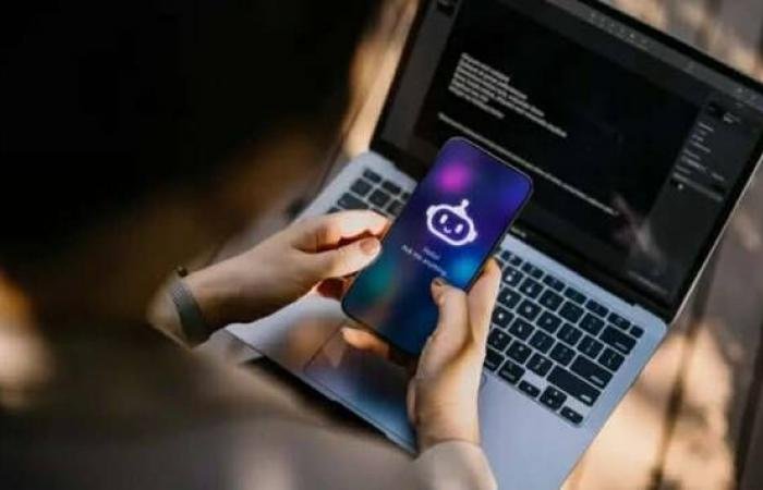 الروبوتات والذكاء الاصطناعي تخطوا النشاط البشري على الإنترنت رسميا