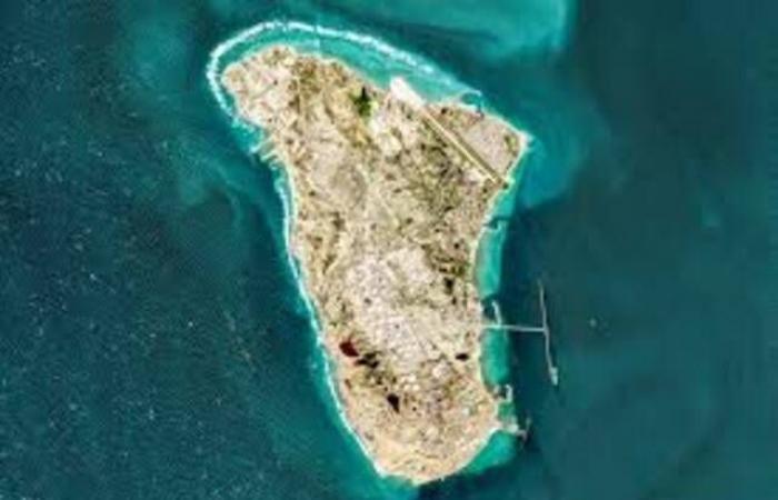 “مورجان ستانلي": ناقلتي نفط ووقود تغادران مضيق هرمز