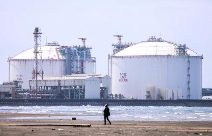 النفط يصعد مجدداً.. برنت فوق 103 دولارات للبرميل ‌