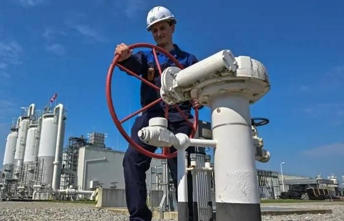 النفط يرتفع 5% مع رفض إيران المحادثات المباشرة مع أمريكا