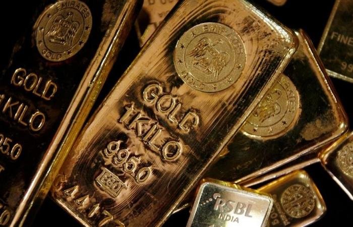 الذهب مستقر فوق 4500 دولار ترقباً لمؤشرات التهدئة