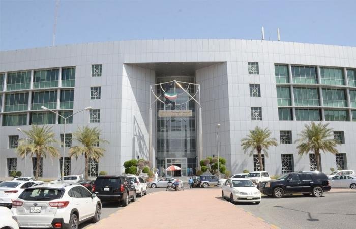 أخبار الكويت | وزيرا «التجارة» و«البلدية» يبحثان آلية تنسيق إجراءات القسائم الصناعية والخدمية والحرفية والتجارية | عيون الجزيرة الكويت