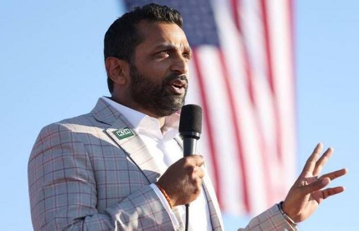 قراصنة إيرانيون يخترقون البريد الشخصي لمدير مكتب التحقيقات الفيدرالي