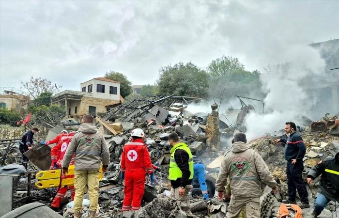 إسرائيل تحوّل جنوب الليطاني لفكي كماشة وإيران تدفع «حزب الله» لمواجهة الحكومة | عيون الجزيرة