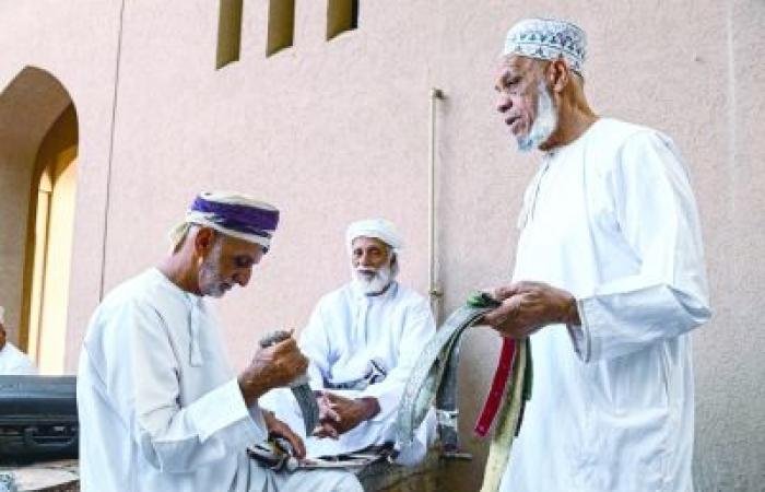 أخبار سلطنة عمان | الحياة بعد التقاعد..  بداية جديدة تعيد فصول ملهمة بالعطاء | عيون الجزيرة الاخبارية عمان