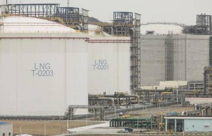 تراجع حاد لواردات الصين من الغاز مع تصاعد حرب إيران