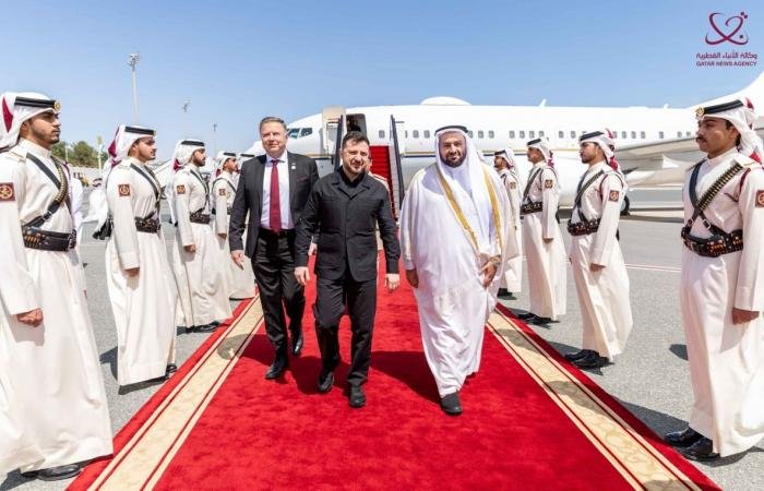 أخبار قطر | الرئيس الأوكراني يصل الدوحة | عيون الجزيرة قطر