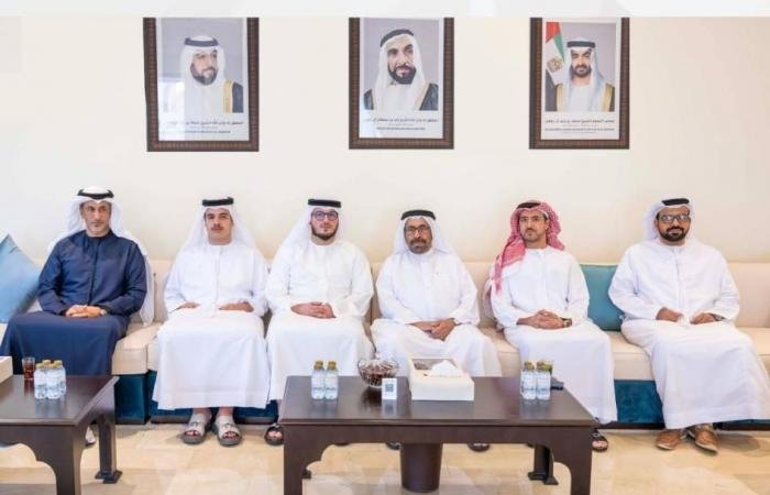 الامارات الان | خليفة شاهين وسعيد الهاجري ينقلان تعازي عبدالله بن زايد في وفاة الشهيد محمد أزنيبلة | عيون الجزيرة الامارات