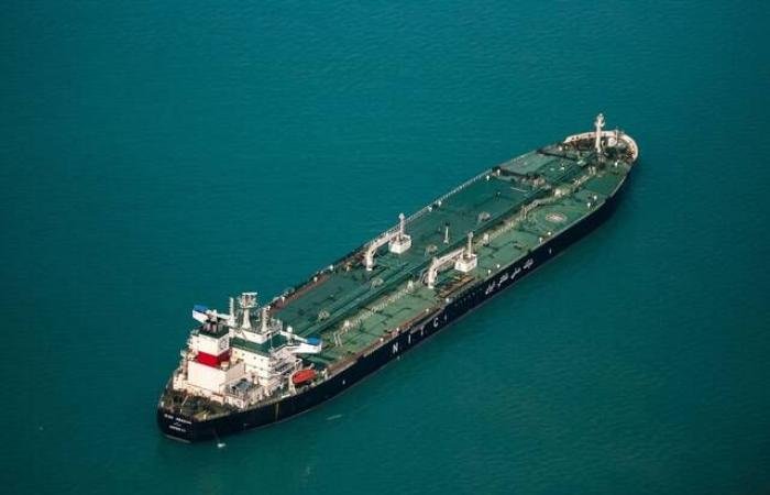 رصد ناقلة نفط سعودية تتجه إلى باكستان عبر مضيق هرمز