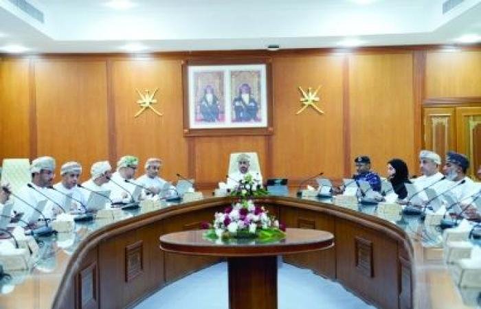 أخبار سلطنة عمان | "بلدي جنوب الباطنة" يناقش المشروعات التنموية والخدمية | عيون الجزيرة الاخبارية عمان