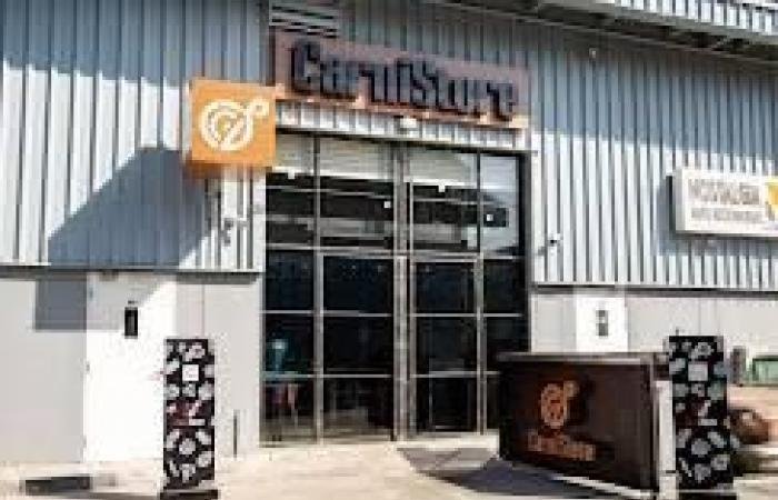 صندوق الإمارات للنمو يستثمر 45 مليون درهم في «كارني ستور»