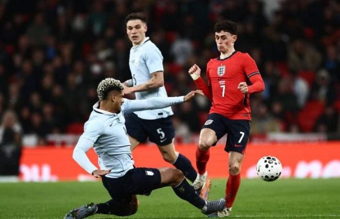 الرياضة الان | أراوخو صالح فيل فودن بعد عرقلته الخطرة | عيون الجزيرة الرياضي