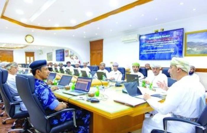 أخبار سلطنة عمان | "بلدي شمال الباطنة" يناقش آثار منخفض المسرات ويستعرض المشاريع التنموية | عيون الجزيرة الاخبارية عمان