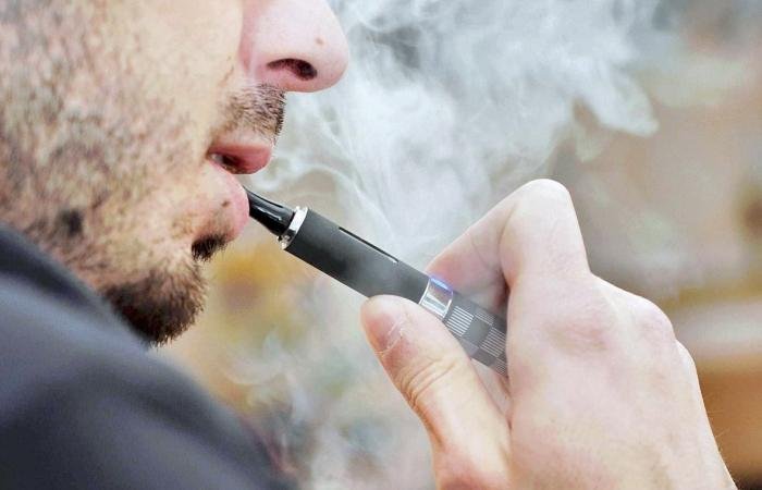 أخبار قطر | د. محمد بله: السجائر الإلكترونية لا تقل خطراً عن الاعتيادية | عيون الجزيرة قطر