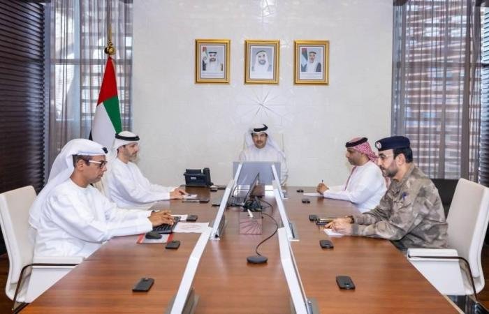 الامارات الان | «قضاء أبوظبي» تستعرض التأهيل الأكاديمي لـ 139 نزيلاً | عيون الجزيرة الامارات