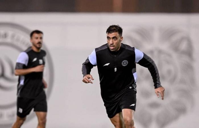 الشباب يستعد للديربي بالتكتيك