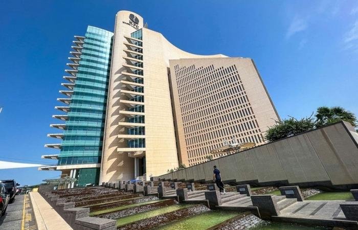 أخبار الكويت | مؤسسة البترول: تعرض ناقلة نفط كويتية لاعتداء إيراني آثم بميناء دبي.. ولا إصابات بشرية | عيون الجزيرة الكويت