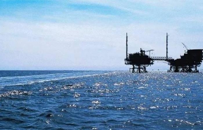 النفط يصعد 4% بعد تصريحات ترامب الغاضبة