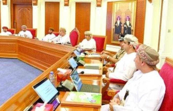 أخبار سلطنة عمان | المجلس البلدي بمحافظة ظفار يستعرض الموضوعات الخدمية | عيون الجزيرة الاخبارية عمان